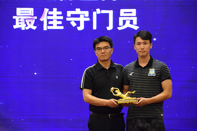 詹姆斯拿两项历史第一浓眉21+20 湖人力克国王